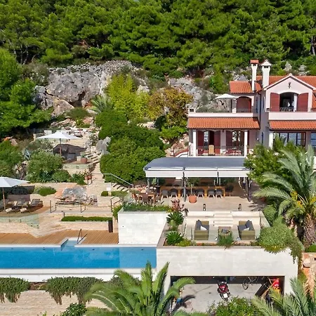 Hvar Boutique - Terra Rossa Hvar Town
