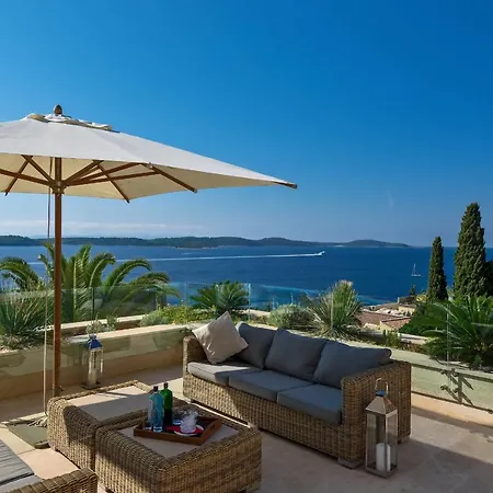 Hvar Boutique - Terra Rossa *